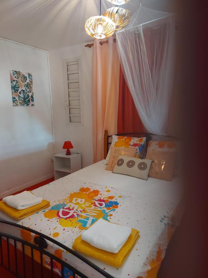 Le Dominad Bas De Villa 700M Du Bain Chaud Canalsat Gratuit Parking Prive Gratuit Wi Fi Gratuit Bouillante Exterior foto
